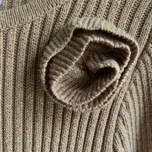 Gymboree sweater dress in gold size 5. Long sleeve fit & flare golden birthday - Picture 2 of 4